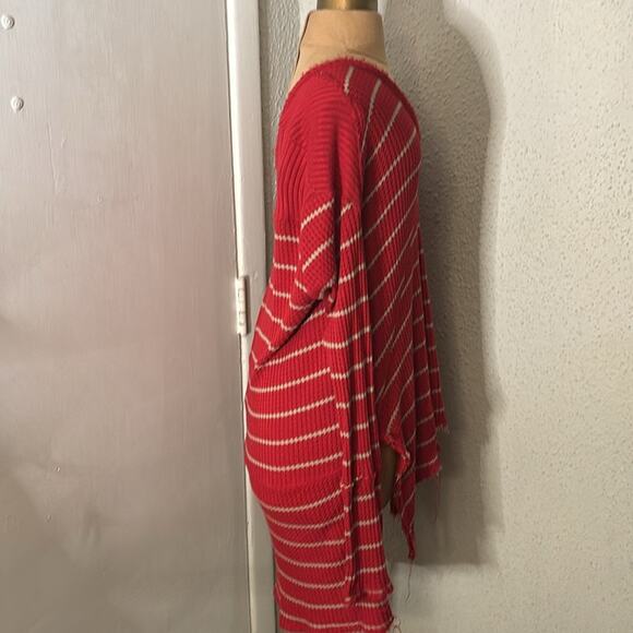 Free People Waffle Knit High Low Oversized S Red/Beige Nautical Cherry Girl Boho - Picture 3 of 12